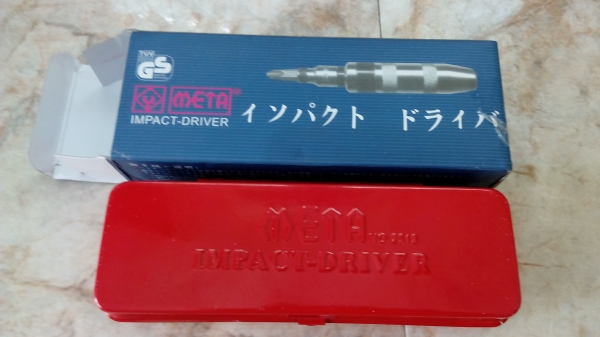 ไขควงตอก