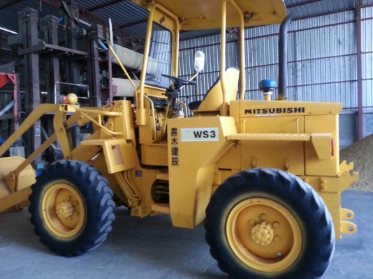 ขายรถตักล้อยาง Mitsubishi WS-3 แขนยาวต่อแขนแล้ว ตักใส่สิบล้อได้ เคริ่องดีปั้มแรง เอวแน่น เบครดี ยางสวย ราคาต่อรองได้