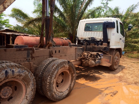 ขายด่วน รถสิบล้อสองเพลาดั้ม  มิตซู  ปี 56  ไมล์สี่หมื่นกว่ากิโล  240  พร้อมใช้งาน  เอกสารพร้อม