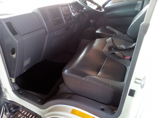 6 ล้อสั้น *ตู้สแตนเลส-ทำความเย็น* ISUZU *Euro.3* NMR 130 แรงม้า*คอมมอนเรว* รถสวยจริง * รถห้างแท้ *