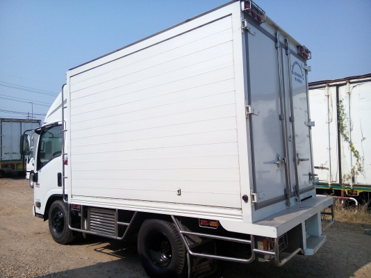 6 ล้อสั้น *ตู้สแตนเลส-ทำความเย็น* ISUZU *Euro.3* NMR 130 แรงม้า*คอมมอนเรว* รถสวยจริง * รถห้างแท้ *