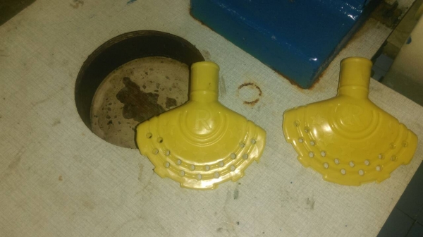 ขออนุญาตนอกเรื่องคับ ขายบล็อไม้กวาดพลาสติก ด้ามพลาสติก ขออนุญาตนอกเรื่องคับ ขายบล็อไม้กวาดพลาสติก ด้ามพลาสติก