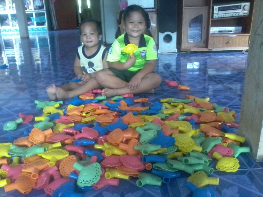 ขออนุญาตนอกเรื่องคับ ขายบล็อไม้กวาดพลาสติก ด้ามพลาสติก ขออนุญาตนอกเรื่องคับ ขายบล็อไม้กวาดพลาสติก ด้ามพลาสติก