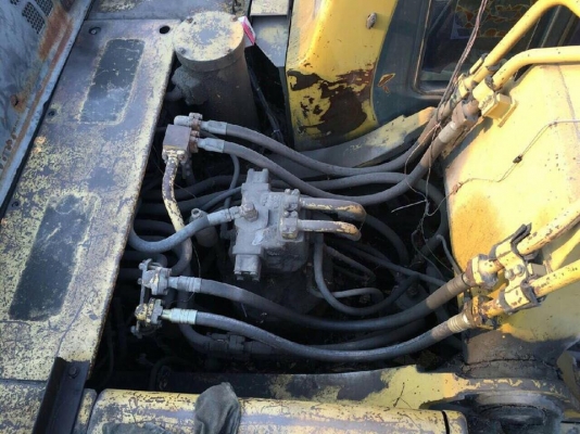 PC300-6 มี 2 คัน รถอยู่ภาคกลาง ไฟฟ้าครบ เอกสารเล่มทะเบียน