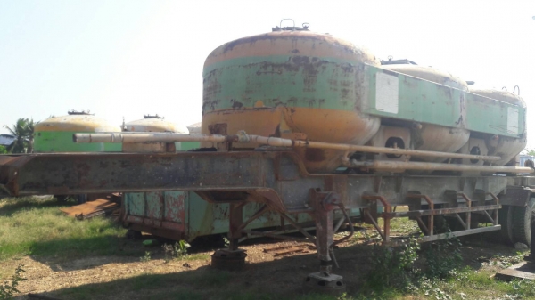 หางพื้้นเรียบ2เพลายาว12เมตรบรรทุกเต้าปูน3ลูกต่ออู่สามมิตรปี38น้ำหนักรวม9.5ตัน หางพื้้นเรียบ2เพลายาว12เมตรบรรทุกเต้าปูน3ลูกต่ออู่สามมิตรปี38น้ำหนักรวม9.5ตัน