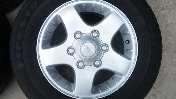 ขายล้อ ISUZU D-MAXขอบ 15 ยาง205/70/15  4 ล้อ