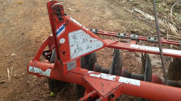 ขายผาน6×24CMTตัวใหม่สภาพสวยๆเลย ขายผาน6×24CMTตัวใหม่สภาพสวยๆเลย