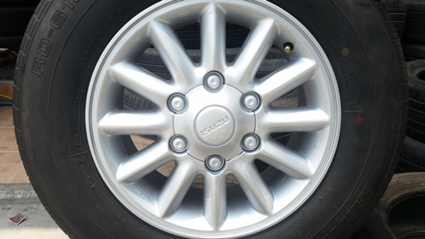 ขายล้อ ISUZU D-MAXขอบ 15 ยาง195R15  4 ล้อ