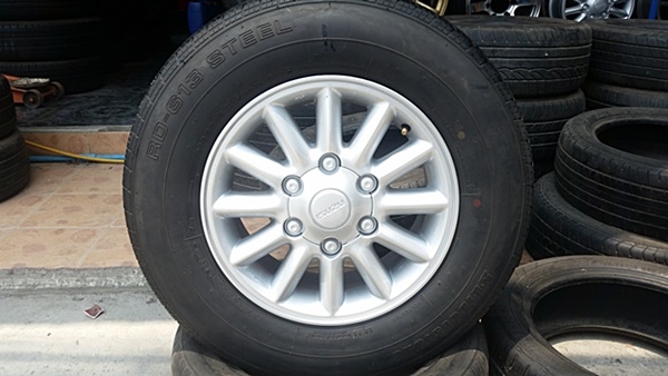 ขายล้อ ISUZU D-MAXขอบ 15 ยาง195R15  4 ล้อ