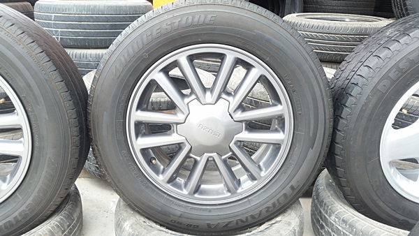 ขายล้อISUZU X-SERIES 16(สีกัล) ยาง205/65/16  4 ล้อ