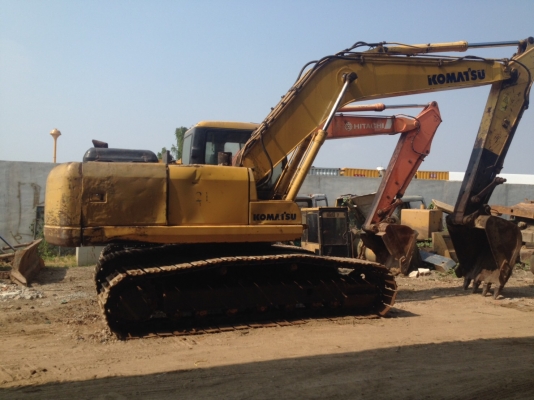 ขายด่วน!! KOMATSU PC200-7 สภาพพร้อมใช้ค่ะ