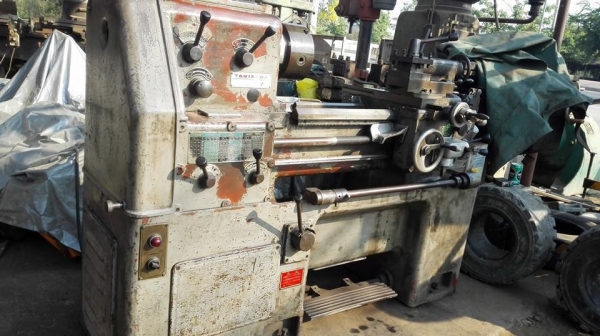 ** Sold ** กลึงยุ่น TAKISAWA TSL-550 ขนาด 4 ฟุตหนักฐานหล่อ เกียร์บล็อค 3 เพลาเด้งเบรค ไฟ 380V. สดนอกมาเทสได้!!