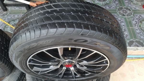 ขายล้อ Samurai  ขอบ15 4รู100-114 พร้อมยาง  4 ล้อ