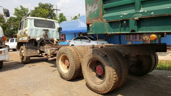 ขาย หัวคัสซี 10 ล้อ เพลาเดียว คัสซีหัวยาว วางหัวจัมโบ้ เครื่อง 6BF1 185 แรงม้า เกียร์ร็อคเสื้อลาย ช่วงล่าง 240 เบรคทิฟฟี่ มีสโลว์กลาง คานหน้าใหญ่ พวงมาลัยพาวเวอร์ ทะเบียนครบพร้อมโอน ราคาต่อรองได้ครับ ขาย หัวคัสซี 10 ล้อ เพลาเดียว คัสซีหัวยาว วางหัวจัมโบ้ เครื่อง 6BF1 185 แรงม้า เกียร์ร็อคเสื้อลาย ช่วงล่าง 240 เบรคทิฟฟี่ มีสโลว์กลาง คานหน้าใหญ่ พวงมาลัยพาวเวอร์ ทะเบียนครบพร้อมโอน ราคาต่อรองได้ครับ