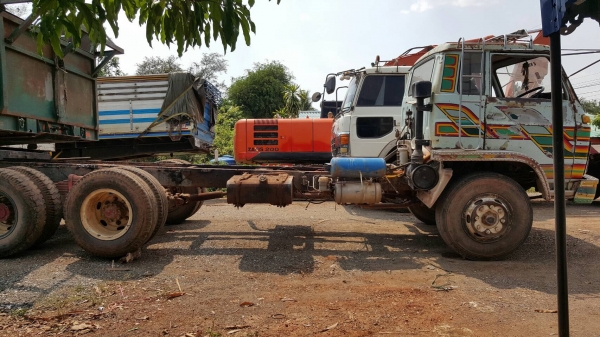 ขาย หัวคัสซี 10 ล้อ เพลาเดียว คัสซีหัวยาว วางหัวจัมโบ้ เครื่อง 6BF1 185 แรงม้า เกียร์ร็อคเสื้อลาย ช่วงล่าง 240 เบรคทิฟฟี่ มีสโลว์กลาง คานหน้าใหญ่ พวงมาลัยพาวเวอร์ ทะเบียนครบพร้อมโอน ราคาต่อรองได้ครับ ขาย หัวคัสซี 10 ล้อ เพลาเดียว คัสซีหัวยาว วางหัวจัมโบ้ เครื่อง 6BF1 185 แรงม้า เกียร์ร็อคเสื้อลาย ช่วงล่าง 240 เบรคทิฟฟี่ มีสโลว์กลาง คานหน้าใหญ่ พวงมาลัยพาวเวอร์ ทะเบียนครบพร้อมโอน ราคาต่อรองได้ครับ