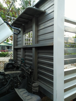 ขาย กะบะสะเเตลเรส ยาว5.50ม ยกลงจาก ฮีโน่ FC4J สภาพดีสวยพร้อมใช้ ราคา 135,000บ ราคาเบาๆ ขาย กะบะสะเเตลเรส ยาว5.50ม ยกลงจาก ฮีโน่ FC4J สภาพดีสวยพร้อมใช้ ราคา 135,000บ ราคาเบาๆ