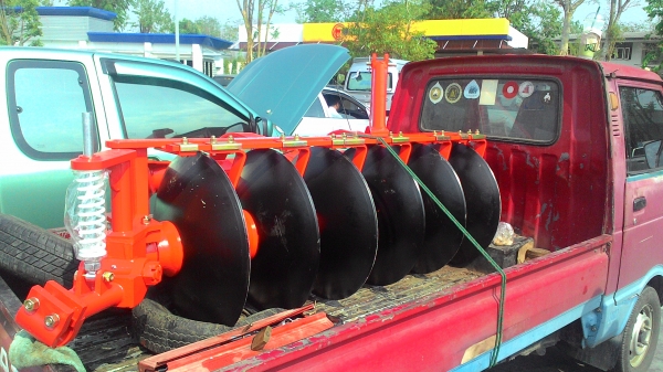 ผานพรวน246Fใหม่ส่งใด้ทุกจังหวัดครับ