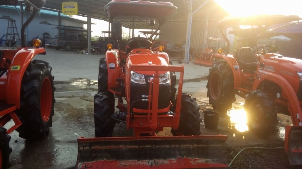 36เอสพี รถไร่ ใช้น้อยสีสดมากๆ  พร้อมชุดดันดินหน้า