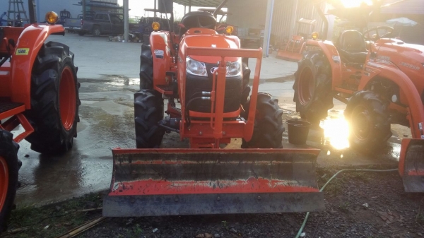 36เอสพี รถไร่ ใช้น้อยสีสดมากๆ  พร้อมชุดดันดินหน้า