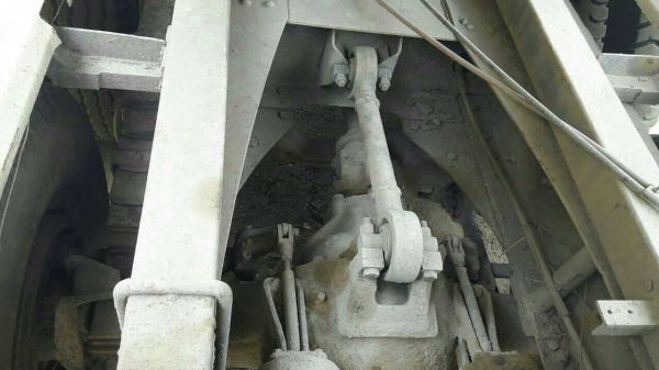 Hino ZM303 โม่ตรง 6.5 คิว เครื่อง EK100-260 แรง หัวบาง ยางดี คัสชีสวย เล่มทะเบียน