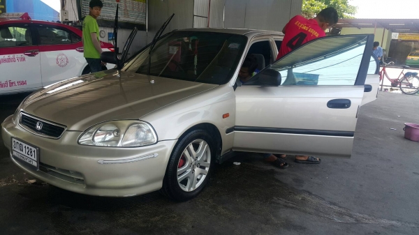 ขาย civic ตาโต a/t v-tec 4abs เซ็นทรัลล็อก กุลแจรีโมท 2 ชุด