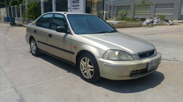 ขาย civic ตาโต a/t v-tec 4abs เซ็นทรัลล็อก กุลแจรีโมท 2 ชุด