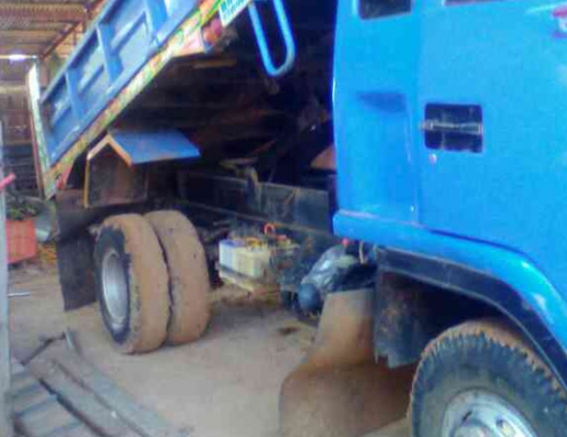 **640,000 บ.ต่อรอง/// 6ล้อดั้มดิน ISUZU ROCKY FRR-195 แรง ประกอบ ปี48 เครื่อง/เกียร์ เดิม แน่น แรงดี ช่วงล่างFหน้า-หลัง พาวเวอร์/ทริฟฟี่/แอร์ กระบะดั้ม5ตัน3.60ม.ยิงหน้า ยาง8.25/16 รถสวย พร้อมใช้ เล่มฯ ครบ **ขาย ISUZU ROCKY FRR-195HP 6ล้อดั้มดิน5คิว สภาพดี **640,000 บ.ต่อรอง/// 6ล้อดั้มดิน ISUZU ROCKY FRR-195 แรง ประกอบ ปี48 เครื่อง/เกียร์ เดิม แน่น แรงดี ช่วงล่างFหน้า-หลัง พาวเวอร์/ทริฟฟี่/แอร์ กระบะดั้ม5ตัน3.60ม.ยิงหน้า ยาง8.25/16 รถสวย พร้อมใช้ เล่มฯ ครบ **ขาย ISUZU ROCKY FRR-195HP 6ล้อดั้มดิน5คิว สภาพดี