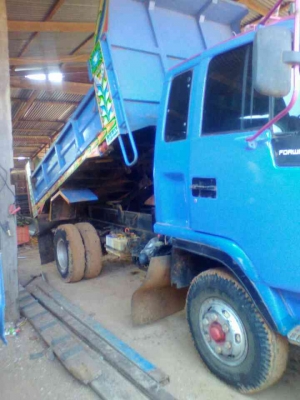 **640,000 บ.ต่อรอง/// 6ล้อดั้มดิน ISUZU ROCKY FRR-195 แรง ประกอบ ปี48 เครื่อง/เกียร์ เดิม แน่น แรงดี ช่วงล่างFหน้า-หลัง พาวเวอร์/ทริฟฟี่/แอร์ กระบะดั้ม5ตัน3.60ม.ยิงหน้า ยาง8.25/16 รถสวย พร้อมใช้ เล่มฯ ครบ **ขาย ISUZU ROCKY FRR-195HP 6ล้อดั้มดิน5คิว สภาพดี **640,000 บ.ต่อรอง/// 6ล้อดั้มดิน ISUZU ROCKY FRR-195 แรง ประกอบ ปี48 เครื่อง/เกียร์ เดิม แน่น แรงดี ช่วงล่างFหน้า-หลัง พาวเวอร์/ทริฟฟี่/แอร์ กระบะดั้ม5ตัน3.60ม.ยิงหน้า ยาง8.25/16 รถสวย พร้อมใช้ เล่มฯ ครบ **ขาย ISUZU ROCKY FRR-195HP 6ล้อดั้มดิน5คิว สภาพดี