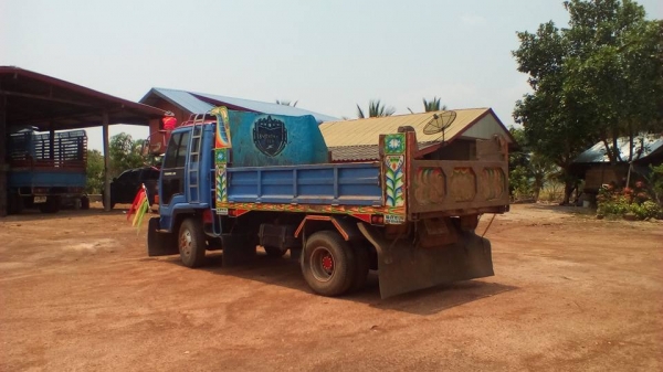 **640,000 บ.ต่อรอง/// 6ล้อดั้มดิน ISUZU ROCKY FRR-195 แรง ประกอบ ปี48 เครื่อง/เกียร์ เดิม แน่น แรงดี ช่วงล่างFหน้า-หลัง พาวเวอร์/ทริฟฟี่/แอร์ กระบะดั้ม5ตัน3.60ม.ยิงหน้า ยาง8.25/16 รถสวย พร้อมใช้ เล่มฯ ครบ **ขาย ISUZU ROCKY FRR-195HP 6ล้อดั้มดิน5คิว สภาพดี **640,000 บ.ต่อรอง/// 6ล้อดั้มดิน ISUZU ROCKY FRR-195 แรง ประกอบ ปี48 เครื่อง/เกียร์ เดิม แน่น แรงดี ช่วงล่างFหน้า-หลัง พาวเวอร์/ทริฟฟี่/แอร์ กระบะดั้ม5ตัน3.60ม.ยิงหน้า ยาง8.25/16 รถสวย พร้อมใช้ เล่มฯ ครบ **ขาย ISUZU ROCKY FRR-195HP 6ล้อดั้มดิน5คิว สภาพดี