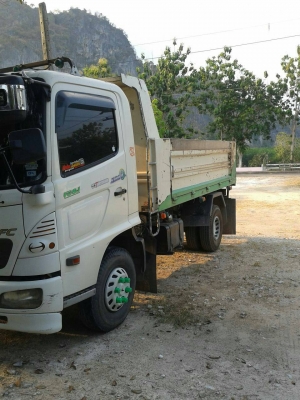 รถฮีโน่ 6 ล้อดั้ม FC4J 150 แรงม้า. ปี 48.  ( รถวิ่ง 2xx,xxx กม. )     สนใจติดต่อ  081 - 6079515