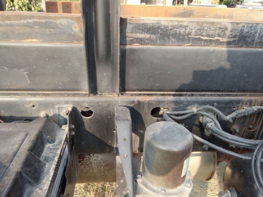 รถฮีโน่ 6 ล้อดั้ม FC4J 150 แรงม้า. ปี 48.  ( รถวิ่ง 2xx,xxx กม. )     สนใจติดต่อ  081 - 6079515