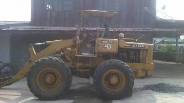 ขายรถตักล้อยาง แขนยาว เครื่องดี สภาพพร้อมใช้งาน สนใจโทร 090-8588220คุณนะ 093-3258446คุณบิว หรือเข้าดูสินค้าอื่นๆได้ที่ www.truck.in.th/498 หรือเพจFacebook ณรงค์ ซื้อขายรถมือสอง (เว็บไซต์ส่วนตัว) หรือFacebook คุณนะ รถบรรทุก ขายรถตักล้อยาง แขนยาว เครื่องดี สภาพพร้อมใช้งาน สนใจโทร 090-8588220คุณนะ 093-3258446คุณบิว หรือเข้าดูสินค้าอื่นๆได้ที่ www.truck.in.th/498 หรือเพจFacebook ณรงค์ ซื้อขายรถมือสอง (เว็บไซต์ส่วนตัว) หรือFacebook คุณนะ รถบรรทุก