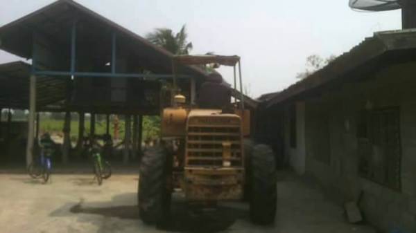 ขายรถตักล้อยาง แขนยาว เครื่องดี สภาพพร้อมใช้งาน สนใจโทร 090-8588220คุณนะ 093-3258446คุณบิว หรือเข้าดูสินค้าอื่นๆได้ที่ www.truck.in.th/498 หรือเพจFacebook ณรงค์ ซื้อขายรถมือสอง (เว็บไซต์ส่วนตัว) หรือFacebook คุณนะ รถบรรทุก ขายรถตักล้อยาง แขนยาว เครื่องดี สภาพพร้อมใช้งาน สนใจโทร 090-8588220คุณนะ 093-3258446คุณบิว หรือเข้าดูสินค้าอื่นๆได้ที่ www.truck.in.th/498 หรือเพจFacebook ณรงค์ ซื้อขายรถมือสอง (เว็บไซต์ส่วนตัว) หรือFacebook คุณนะ รถบรรทุก