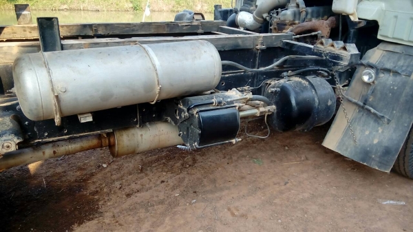 6ล้อดัมพ์ 5 คิว FC  6 เกียร์เดินหน้า  465000 (ราคาคุยได้ขายเอง)