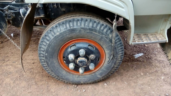 6ล้อดัมพ์ 5 คิว FC  6 เกียร์เดินหน้า  465000 (ราคาคุยได้ขายเอง)