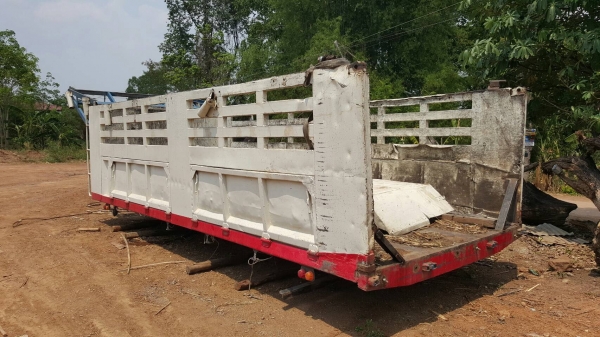 ขาย ชุดกระบะดั้มสามมิตร ยาว 6 เมตร กว้าง 2.40 เมตร คัสซีเทียมกว้าง 87 ซม. ยกลงจาก 10 ล้อ HINO