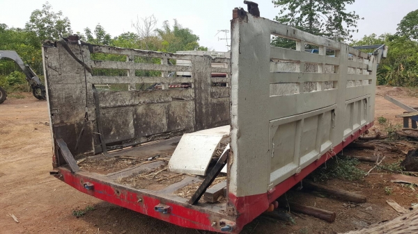 ขาย ชุดกระบะดั้มสามมิตร ยาว 6 เมตร กว้าง 2.40 เมตร คัสซีเทียมกว้าง 87 ซม. ยกลงจาก 10 ล้อ HINO