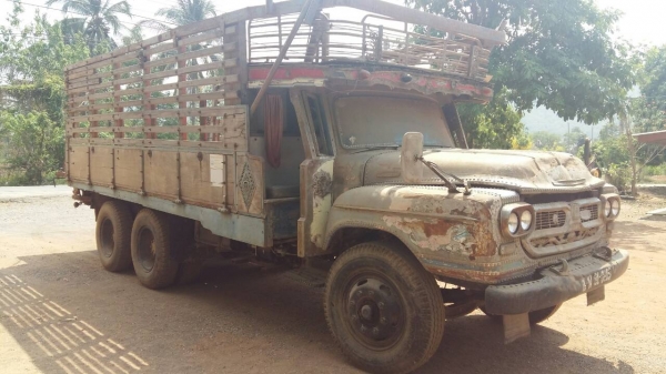 สิบล้อหัวยาว isuzu 2เพาใหญ่สโลกลาง เครื่อง EH700 จิฟฟีเพาเวอร เอกสารครบพร้อมโอน