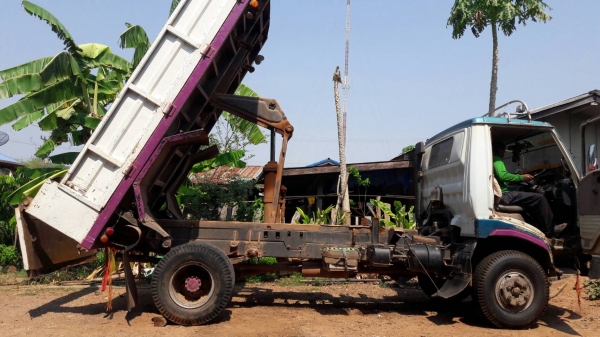 ขาย 6 ล้อดั้ม HINO KM777 เครื่อง WO4D 117 แรงม้า เกียร์ HO คัสซีสวยตลอดเส้น ช่วงล่าง FC4J ทะเบียนพร้อมโอน