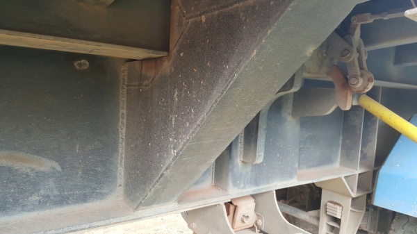 ขาย หางเซมิดั้ม ยาว 8 เมตร อู่เสรีชัย แผงข้างมิเนียม ช่วงล่างดี ทะเบียนพร้อมโอน