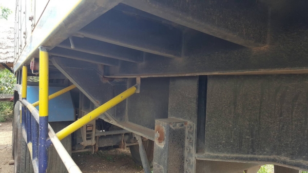 ขาย หางเซมิดั้ม ยาว 8 เมตร อู่เสรีชัย แผงข้างมิเนียม ช่วงล่างดี ทะเบียนพร้อมโอน