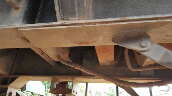 ขาย หางเซมิดั้ม ยาว 8 เมตร อู่เสรีชัย แผงข้างมิเนียม ช่วงล่างดี ทะเบียนพร้อมโอน