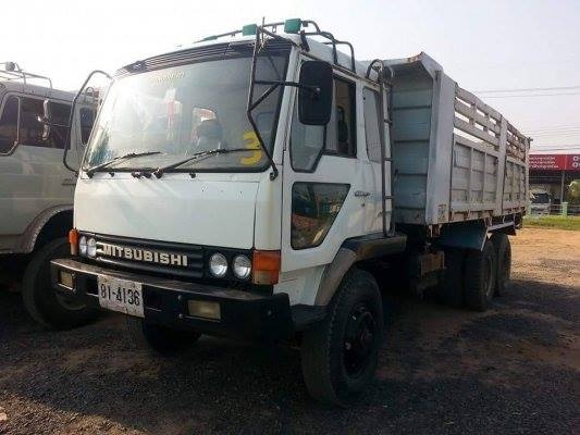 ขายรถ10ล้อ ดั้ม2เพลา FN527M-A เครื่อง195แรง โลฮาย10สปีด พาวเวอร์ ทิฟฟี่ ยางดี ภายในสวย เอกสารพร้อมโอน สนใจโทร 090-8588220คุณนะ 093-3258446คุณบิว หรือเข้าดูสินค้าอื่นๆได้ที่ www.truck.in.th/498 หรือเพจFacebook ณรงค์ ซื้อขายรถมือสอง (เว็บไซต์ส่วนตัว) หรือFa