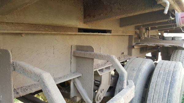 ขาย ลูกพ่วงดั้ม 3 เพลา ยาว 6 เมตร อู่สามมิตรมอเตอร์ เอกสารเล่มทะเบียนครบ