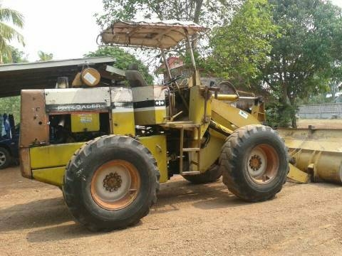 ขายรถตักKOMATSU 510 กรองคู่ สภาพสวยพร้อมใช้ ราคาต่อรองได้ ที่คุูณอ๊อฟ พิจิตร 086-737-9991