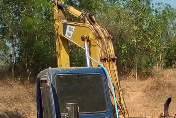 แบคโฮ KOBELCO SK120 MARK (3) ไฟตัด เครื่อง/ปั้ม เดิม แรงดี บูมอาร์มดี บุ้งกี๋หนา ฟันยาว เอวดี แน่น ช่วงล่าง65\% โซ่ดี แทร็กครบ โรลเลอร์ดี สป็อคเก็ต65\% แอร์เย็น รถทำใช้งานอยู่ ไม่มีเล่ม ขายตามสภาพ **ขาย KOBELCO MARK 3 SK-120 แบคโฮยอดน แบคโฮ KOBELCO SK120 MARK (3) ไฟตัด เครื่อง/ปั้ม เดิม แรงดี บูมอาร์มดี บุ้งกี๋หนา ฟันยาว เอวดี แน่น ช่วงล่าง65\% โซ่ดี แทร็กครบ โรลเลอร์ดี สป็อคเก็ต65\% แอร์เย็น รถทำใช้งานอยู่ ไม่มีเล่ม ขายตามสภาพ **ขาย KOBELCO MARK 3 SK-120 แบคโฮยอดน