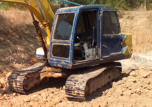 แบคโฮ KOBELCO SK120 MARK (3) ไฟตัด เครื่อง/ปั้ม เดิม แรงดี บูมอาร์มดี บุ้งกี๋หนา ฟันยาว เอวดี แน่น ช่วงล่าง65\% โซ่ดี แทร็กครบ โรลเลอร์ดี สป็อคเก็ต65\% แอร์เย็น รถทำใช้งานอยู่ ไม่มีเล่ม ขายตามสภาพ **ขาย KOBELCO MARK 3 SK-120 แบคโฮยอดน แบคโฮ KOBELCO SK120 MARK (3) ไฟตัด เครื่อง/ปั้ม เดิม แรงดี บูมอาร์มดี บุ้งกี๋หนา ฟันยาว เอวดี แน่น ช่วงล่าง65\% โซ่ดี แทร็กครบ โรลเลอร์ดี สป็อคเก็ต65\% แอร์เย็น รถทำใช้งานอยู่ ไม่มีเล่ม ขายตามสภาพ **ขาย KOBELCO MARK 3 SK-120 แบคโฮยอดน