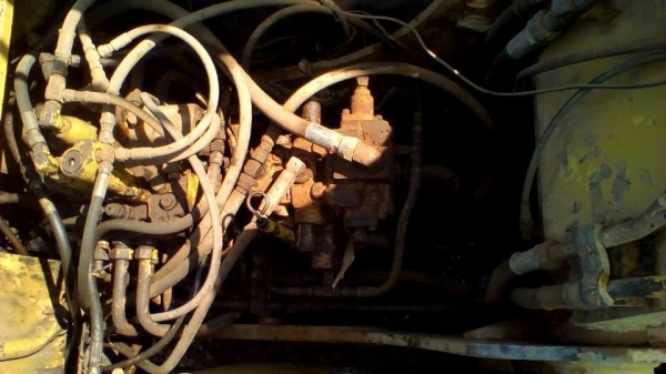 แบคโฮ KOBELCO SK120 MARK (3) ไฟตัด เครื่อง/ปั้ม เดิม แรงดี บูมอาร์มดี บุ้งกี๋หนา ฟันยาว เอวดี แน่น ช่วงล่าง65\% โซ่ดี แทร็กครบ โรลเลอร์ดี สป็อคเก็ต65\% แอร์เย็น รถทำใช้งานอยู่ ไม่มีเล่ม ขายตามสภาพ **ขาย KOBELCO MARK 3 SK-120 แบคโฮยอดน แบคโฮ KOBELCO SK120 MARK (3) ไฟตัด เครื่อง/ปั้ม เดิม แรงดี บูมอาร์มดี บุ้งกี๋หนา ฟันยาว เอวดี แน่น ช่วงล่าง65\% โซ่ดี แทร็กครบ โรลเลอร์ดี สป็อคเก็ต65\% แอร์เย็น รถทำใช้งานอยู่ ไม่มีเล่ม ขายตามสภาพ **ขาย KOBELCO MARK 3 SK-120 แบคโฮยอดน