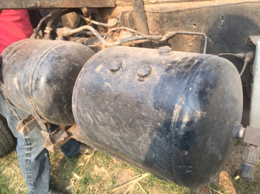 ขาย Jumbo 210 2 เพลาดั้มพ์ เบรคลมดัน สโล เอกสารเล่มทะเบียนพร้อมโอน