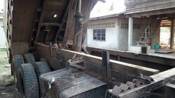 ขาย Jumbo 210 2 เพลาดั้มพ์ เบรคลมดัน สโล เอกสารเล่มทะเบียนพร้อมโอน